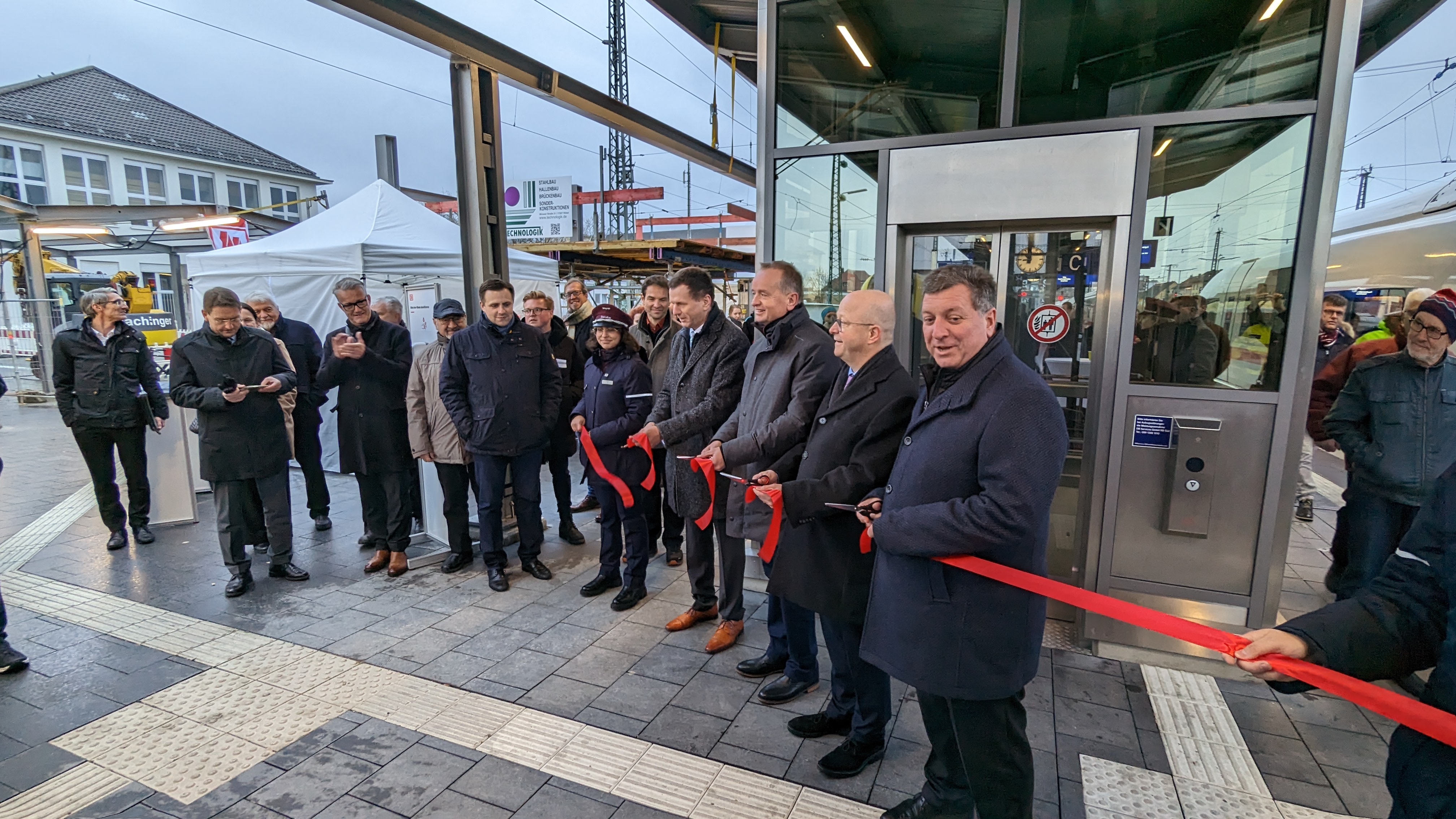 13.20.2022 - Einweihung Bahnhof Ansbach - 5. Dezember 2022 - Frank Stöckert - Abgeordnetenbüro Andreas Schalk